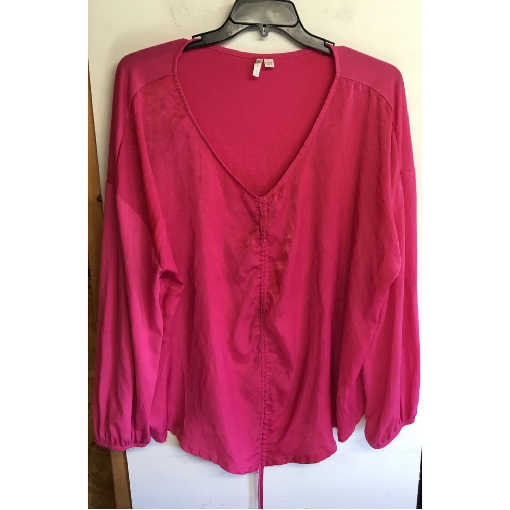 Ladies Plus Size 26/28 Cato Knit Blouse with Satiny Front